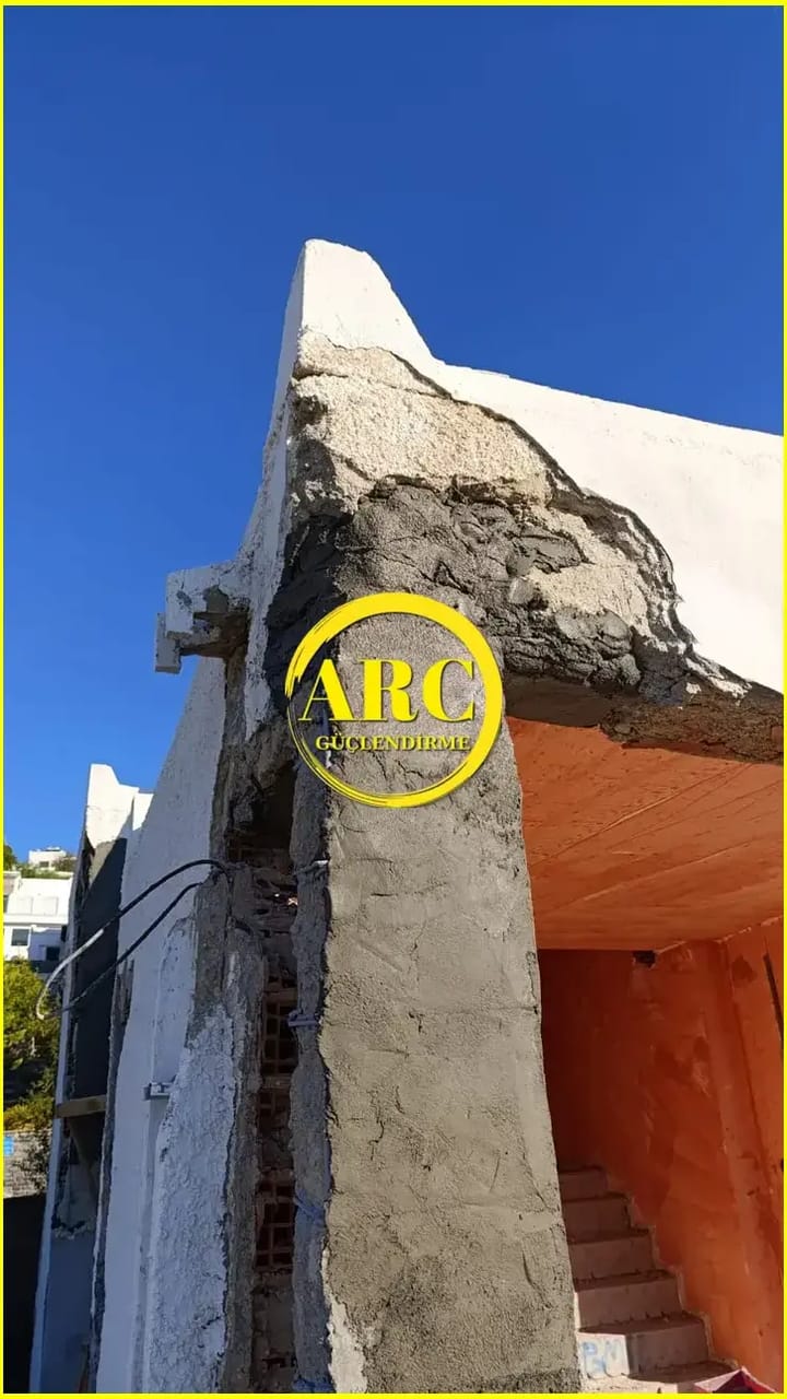 Arnavutkoy'de bina temeli karbon fiber guclendirme