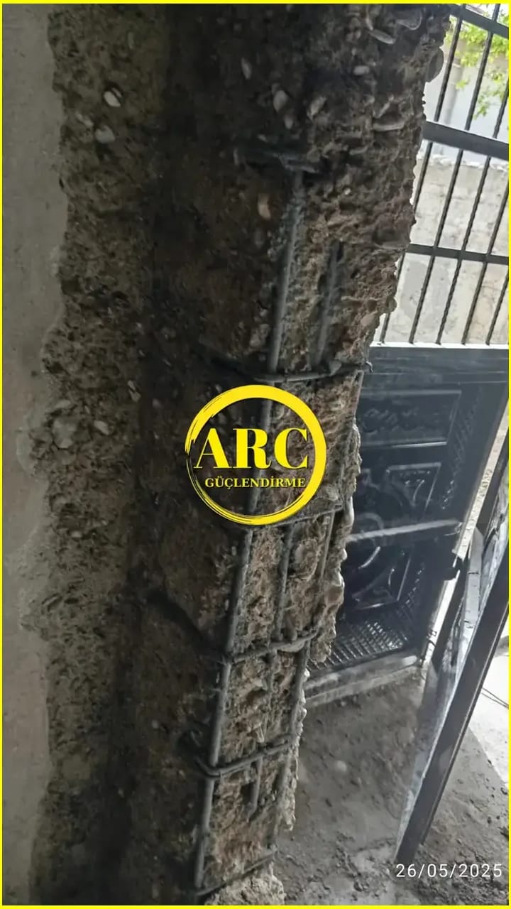 Avcilar'da karbon fiber ile kolon guclendirme uygulamasi