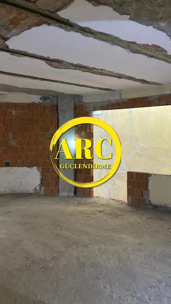 Betonarme kolon güçlendirme ve çelik mantolama örneği