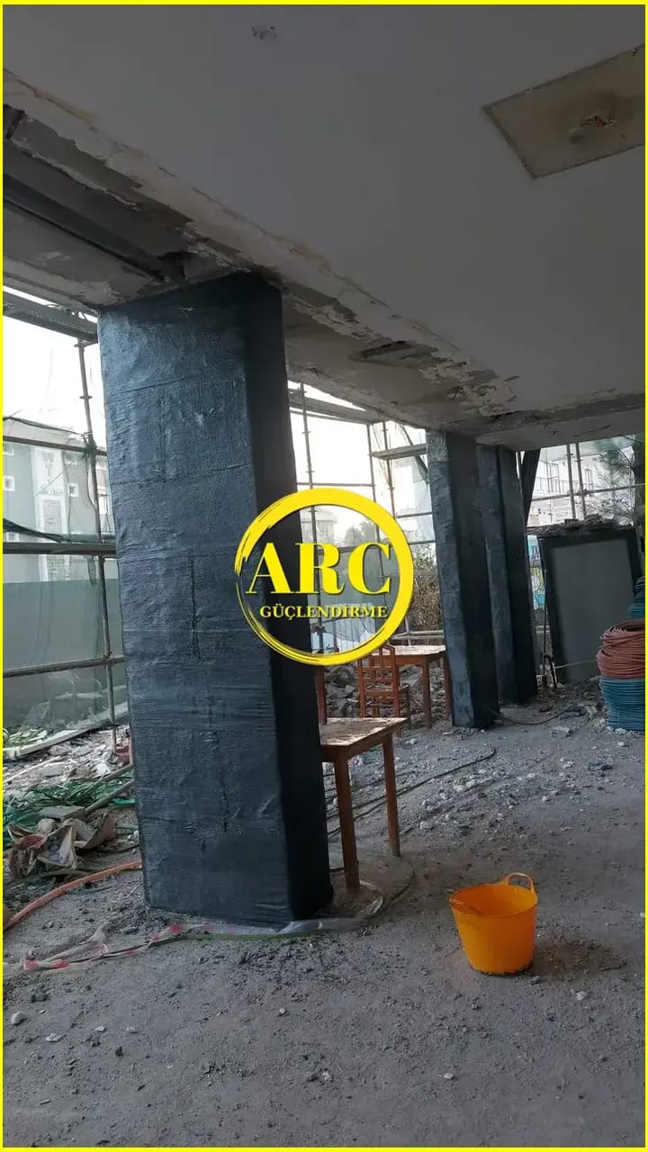 Eminonu profesyonel guclendirme ekibi calisirken