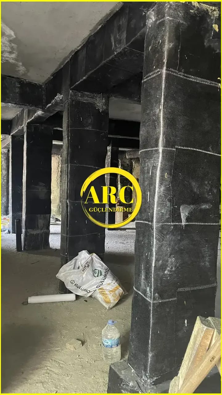 Sisli'deki bir duvarda CFRPL ile guclendirme calismasi