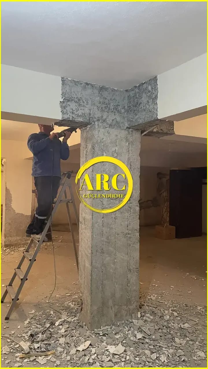 Uskudar'da karbon fiber plaka montaj asamasi