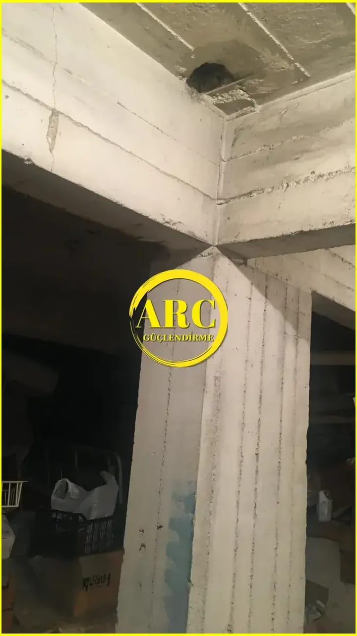 Isparta'da kolonlara CFRP plaka uygulama ornegi