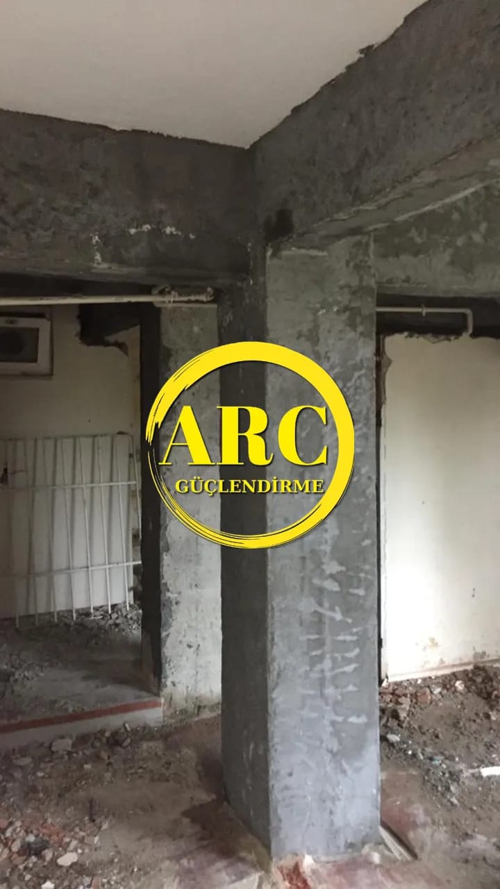 İzmir Seferihisar'da tarihi taş duvarın FRCM harç ve file ile güçlendirilmesi