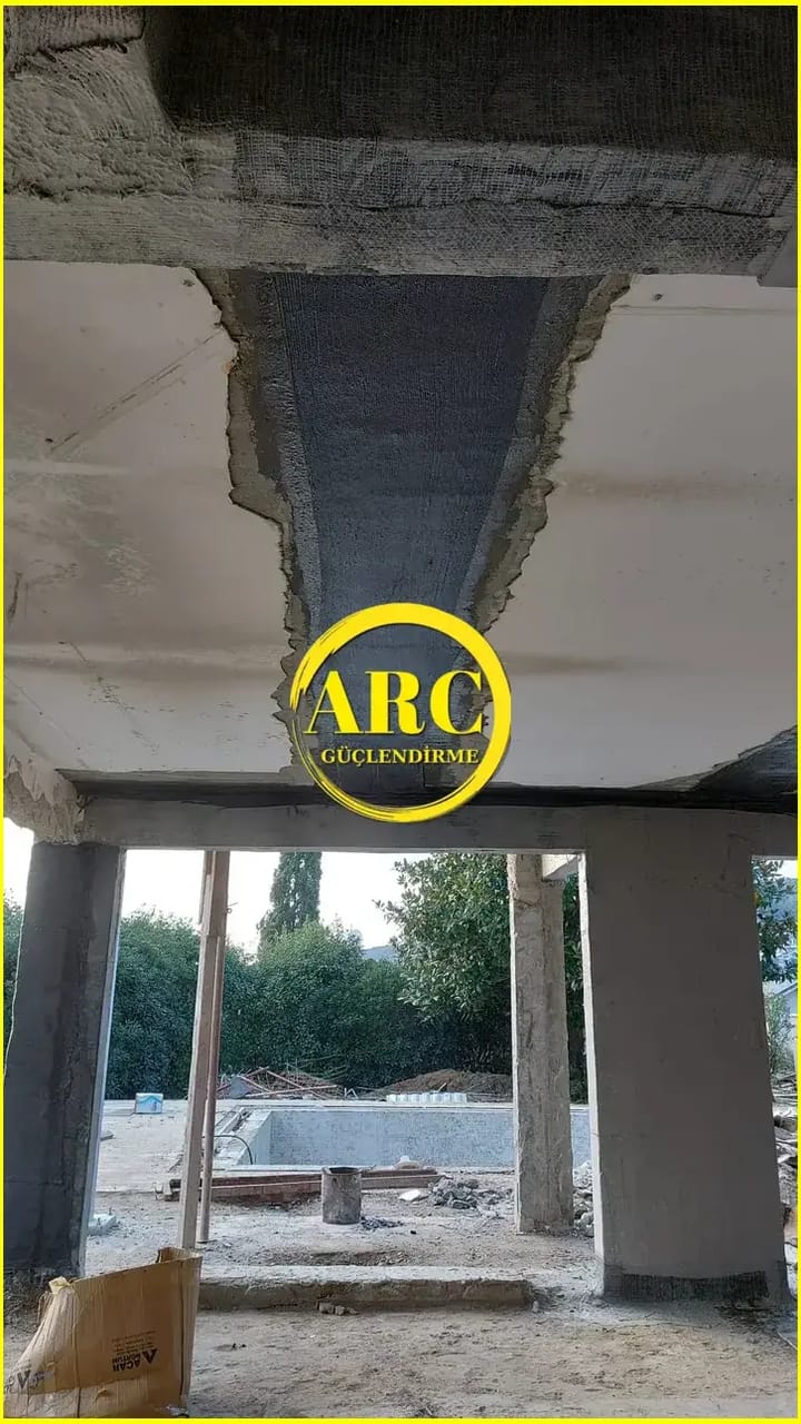 Kadikoy Kolon Guclendirme Elyaf Ornegi