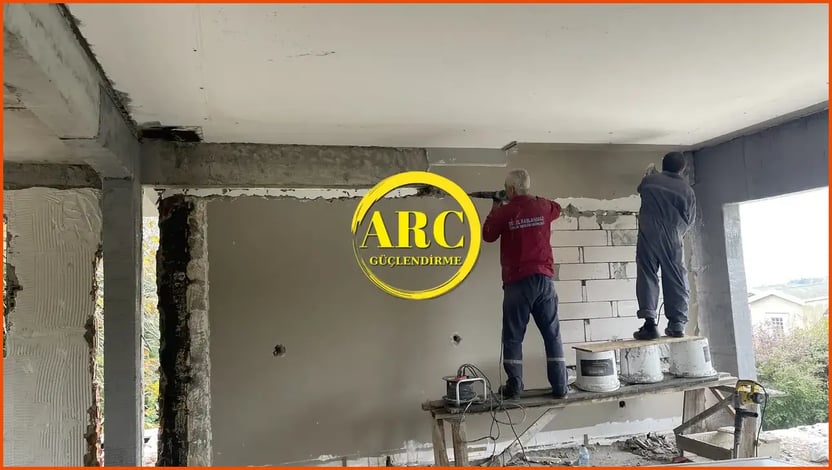 Öne çıkan resim: Kolon ve Kirişlerdeki Kılcal Çatlaklar Tehlikeli mi? Ne Zaman Endişelenmeli?